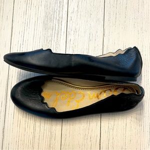 Sam Edelman Womens Scalloped Leather Comfort Ballet Flats shoes